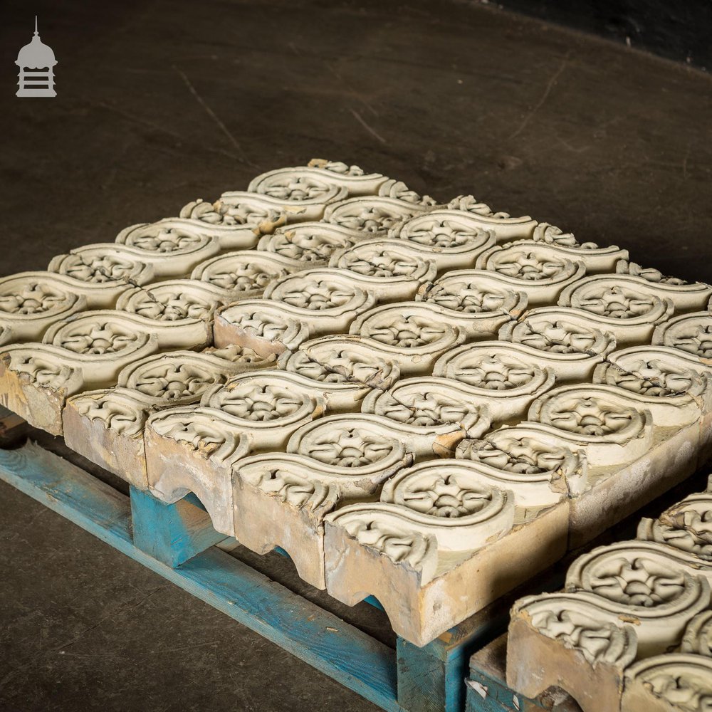 Batch of 39 19th C Decorative White Tudor Rose Design Bricks