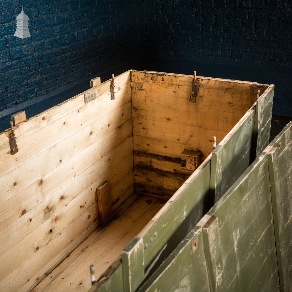 Large Military Green Painted Wooden Aircraft Part Shipping Crate Box Reclaimed from a Norfolk RAF Base