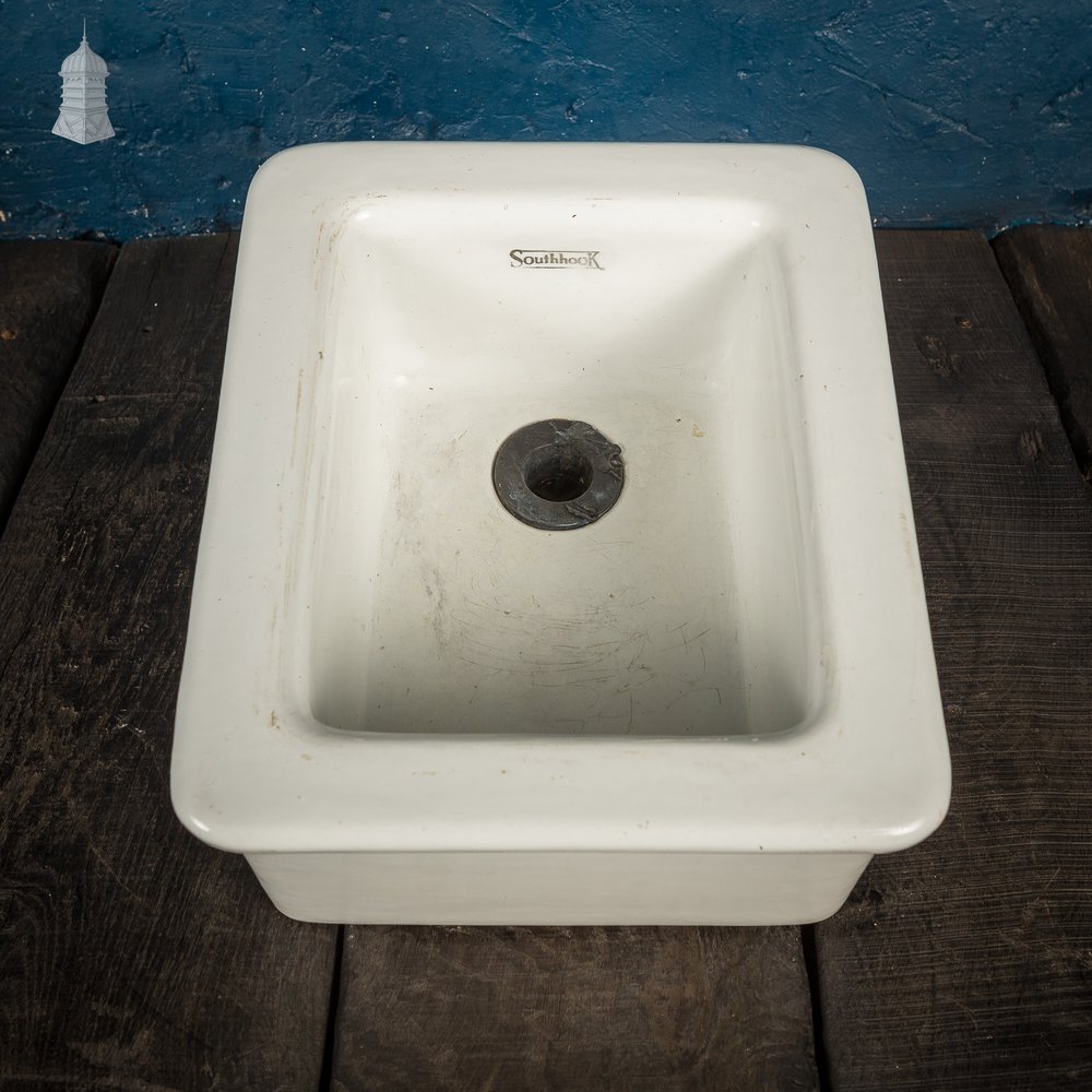 Small Southhook White School Science Lab Sink