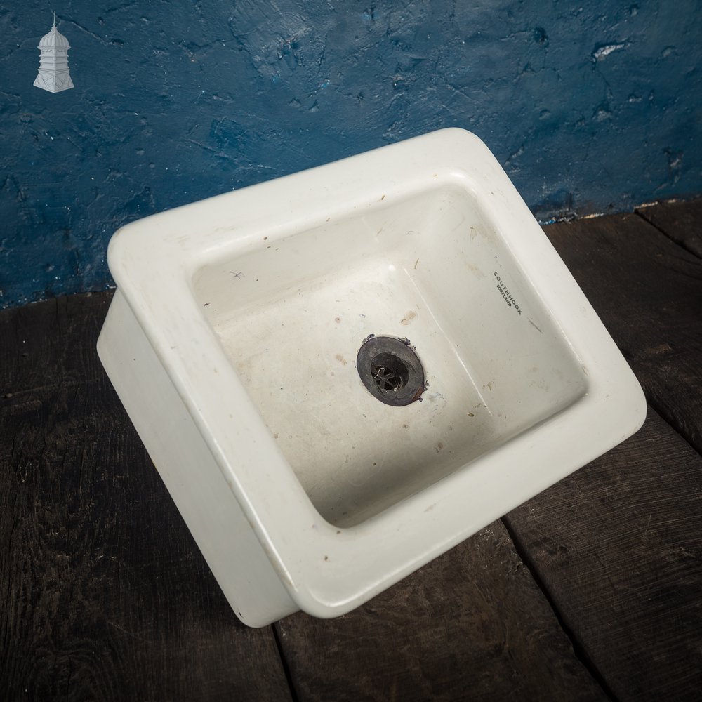 Small Southhook White School Science Lab Sink