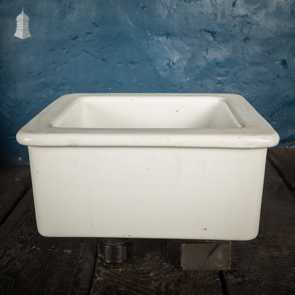 Small Southhook White School Science Lab Sink