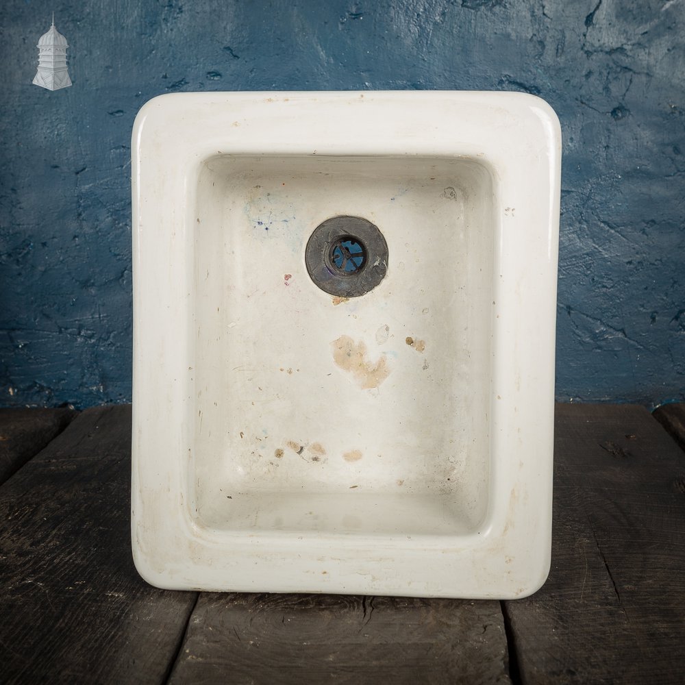 Small Southhook White School Science Lab Sink