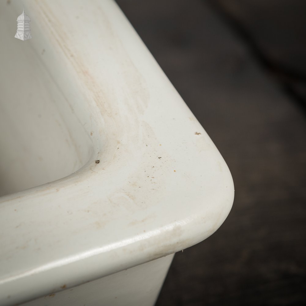 Small Southhook White School Science Lab Sink