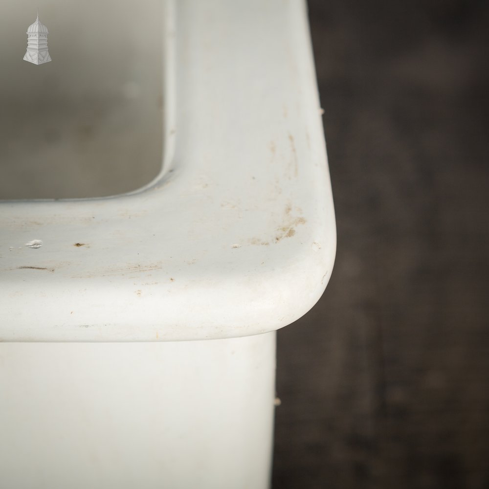 Small Southhook White School Science Lab Sink