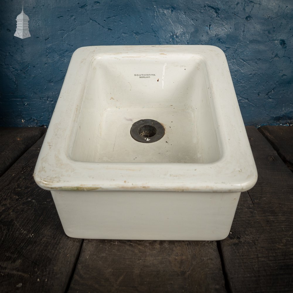 Small Southhook White School Science Lab Sink