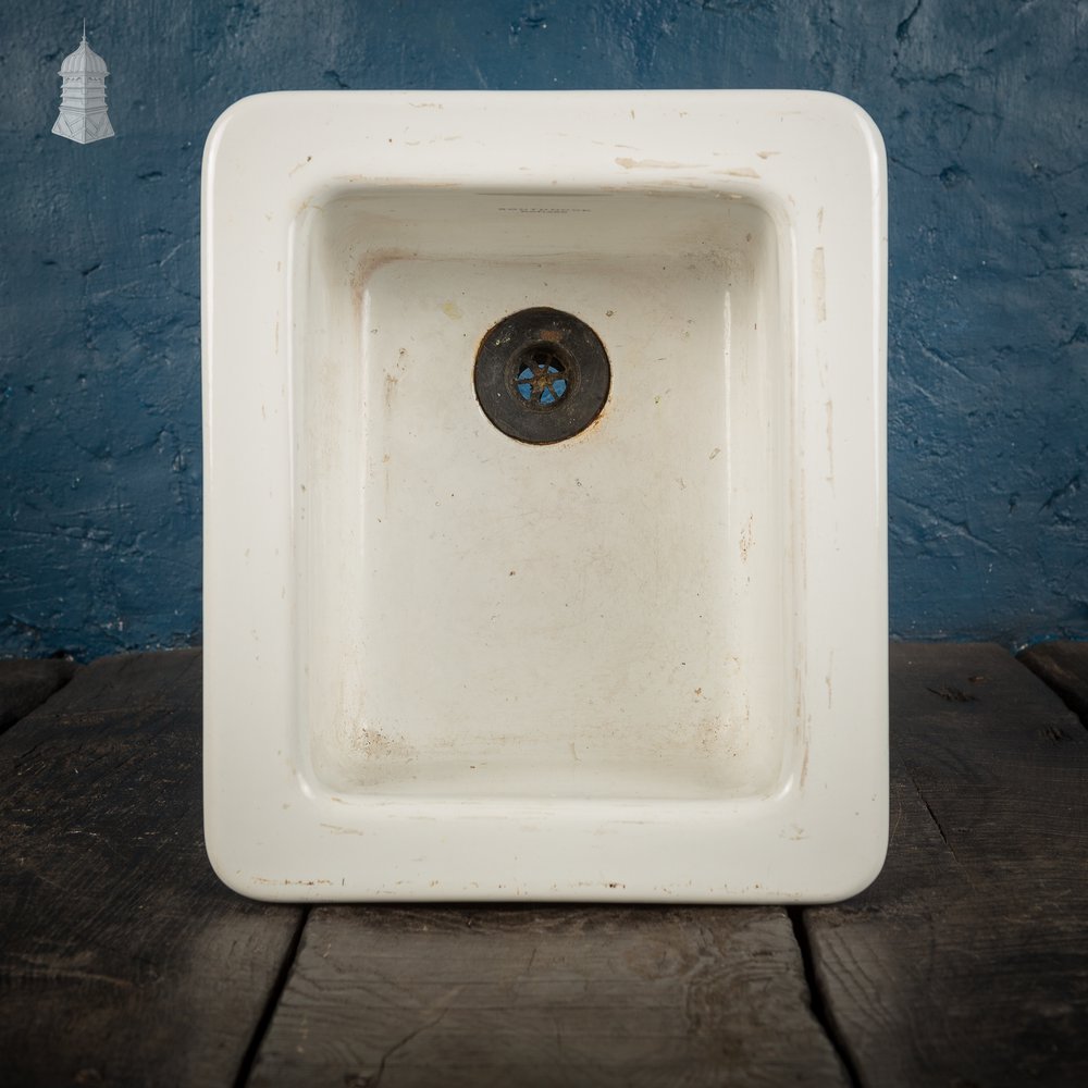 Small Southhook White School Science Lab Sink