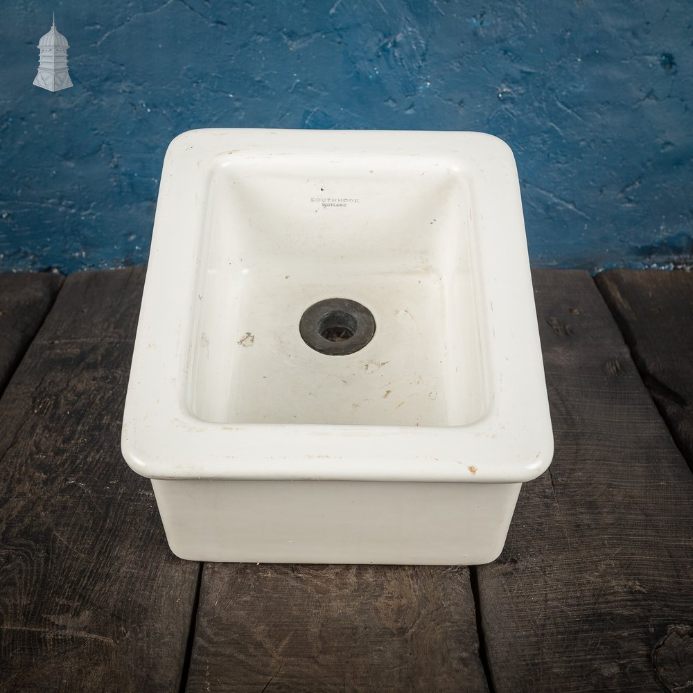 Small Southhook White School Science Lab Sink