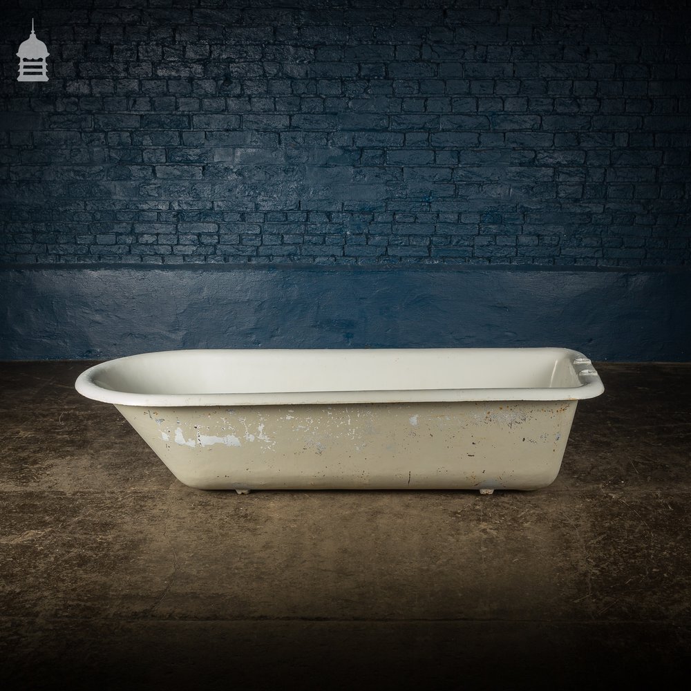 19th C 6ft Cast Iron Roll Top Bath Without Feet