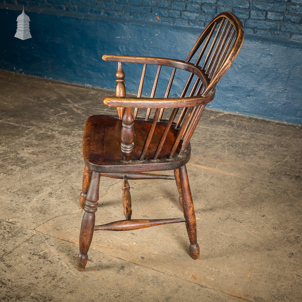 Georgian Windsor Stick Back Elm Chair