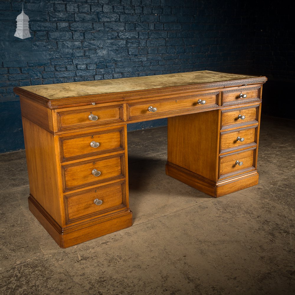 Prestigious Mahogany Queen Mary Maritime Dressing Desk from the HMS Medina by Warring & Gillows circa 1910