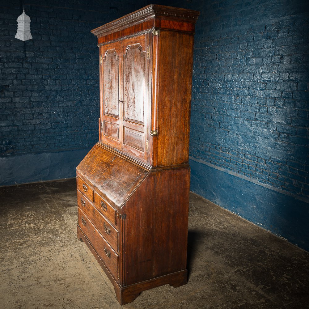 18th C Oak Sideboard Bureau with Inlaid Shell Motif