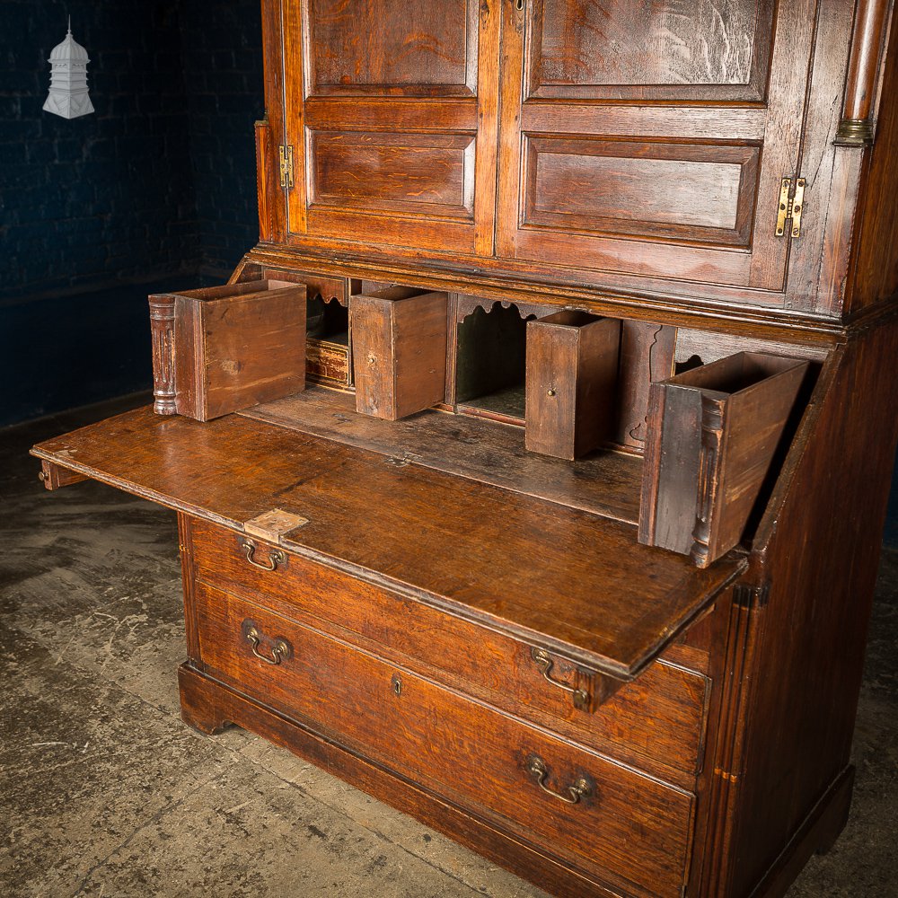 18th C Oak Sideboard Bureau with Inlaid Shell Motif