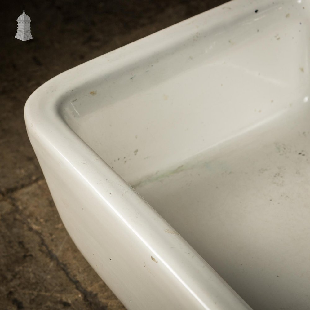 NR52921: Long White Ceramic Vintage Adamsez Trough Sink