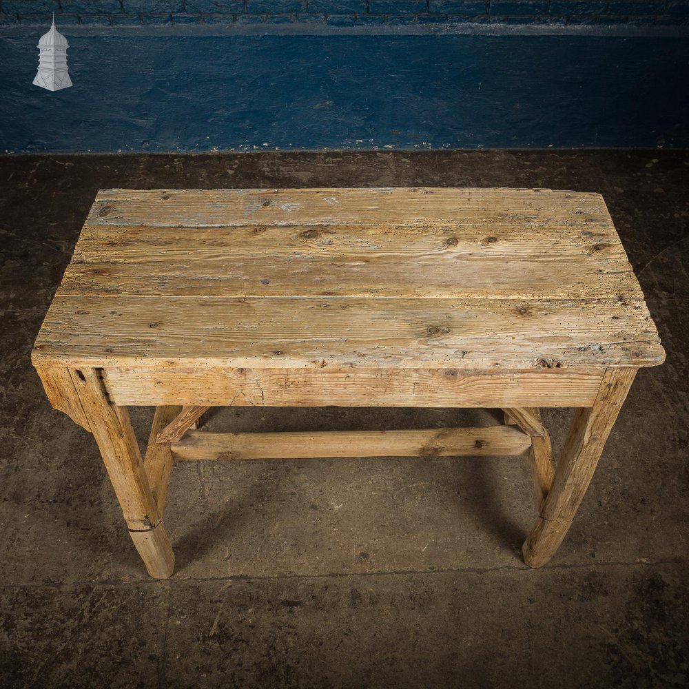 NR54921: Early 18th C Small Rustic Pine Work Table