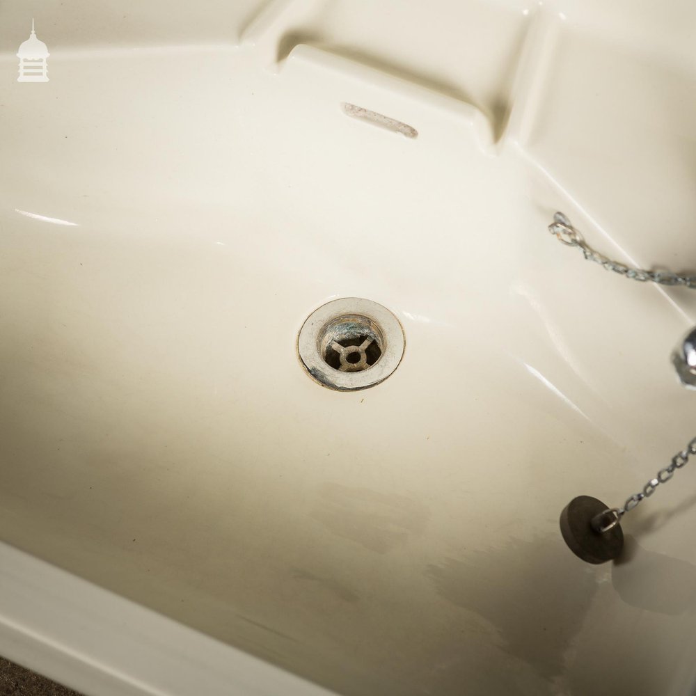 White Ceramic Deco Bathroom Sink