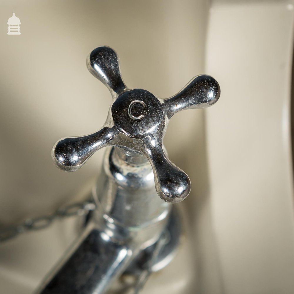 White Ceramic Deco Bathroom Sink