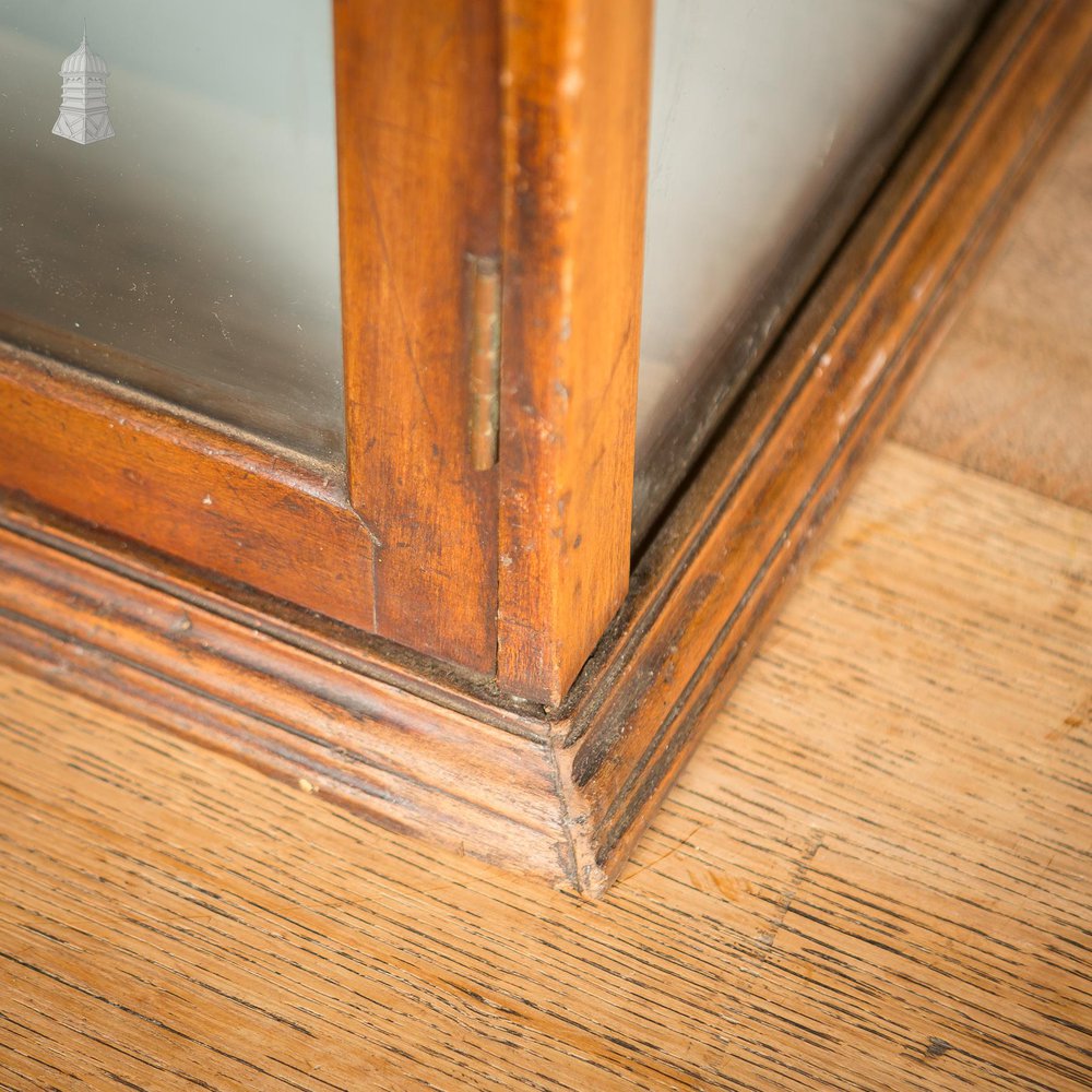 NR58721: 19th C Glazed Tabletop Display Cabinet