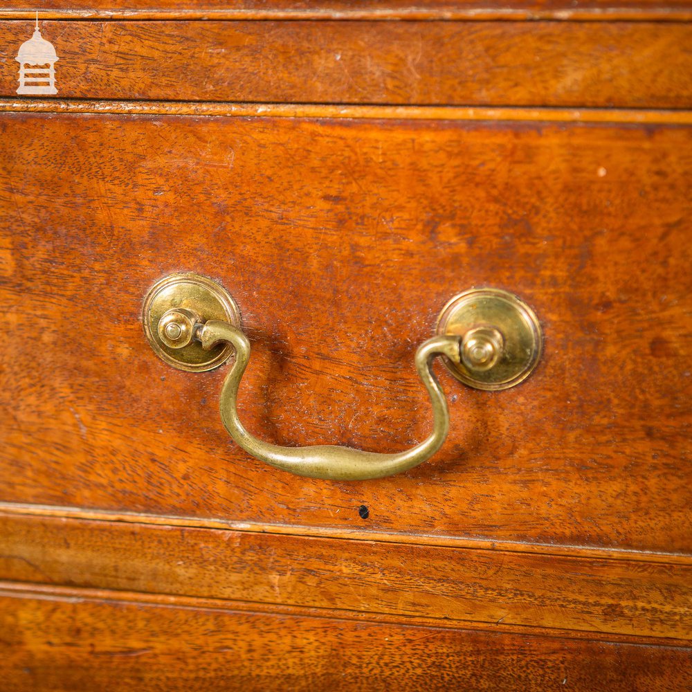 Small George III Chest of Drawers Beautifully Proportioned in Mahogany with Cross Banding on Top Rim and Bracket Feet. c.1800