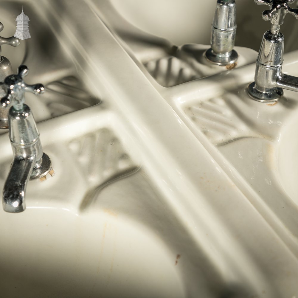 Communal Washroom Sinks, Original Edwardian Eight Basin Arrangement on Cast Iron Stand