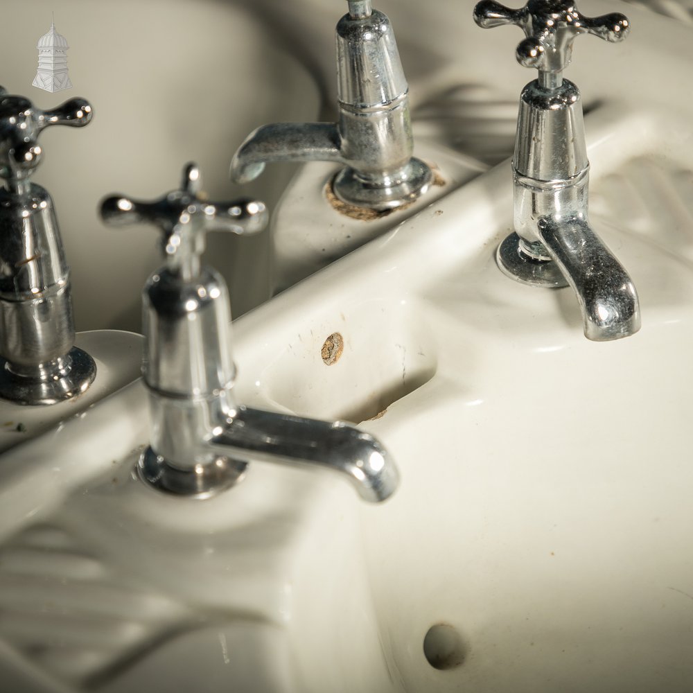 Communal Washroom Sinks, Original Edwardian Eight Basin Arrangement on Cast Iron Stand