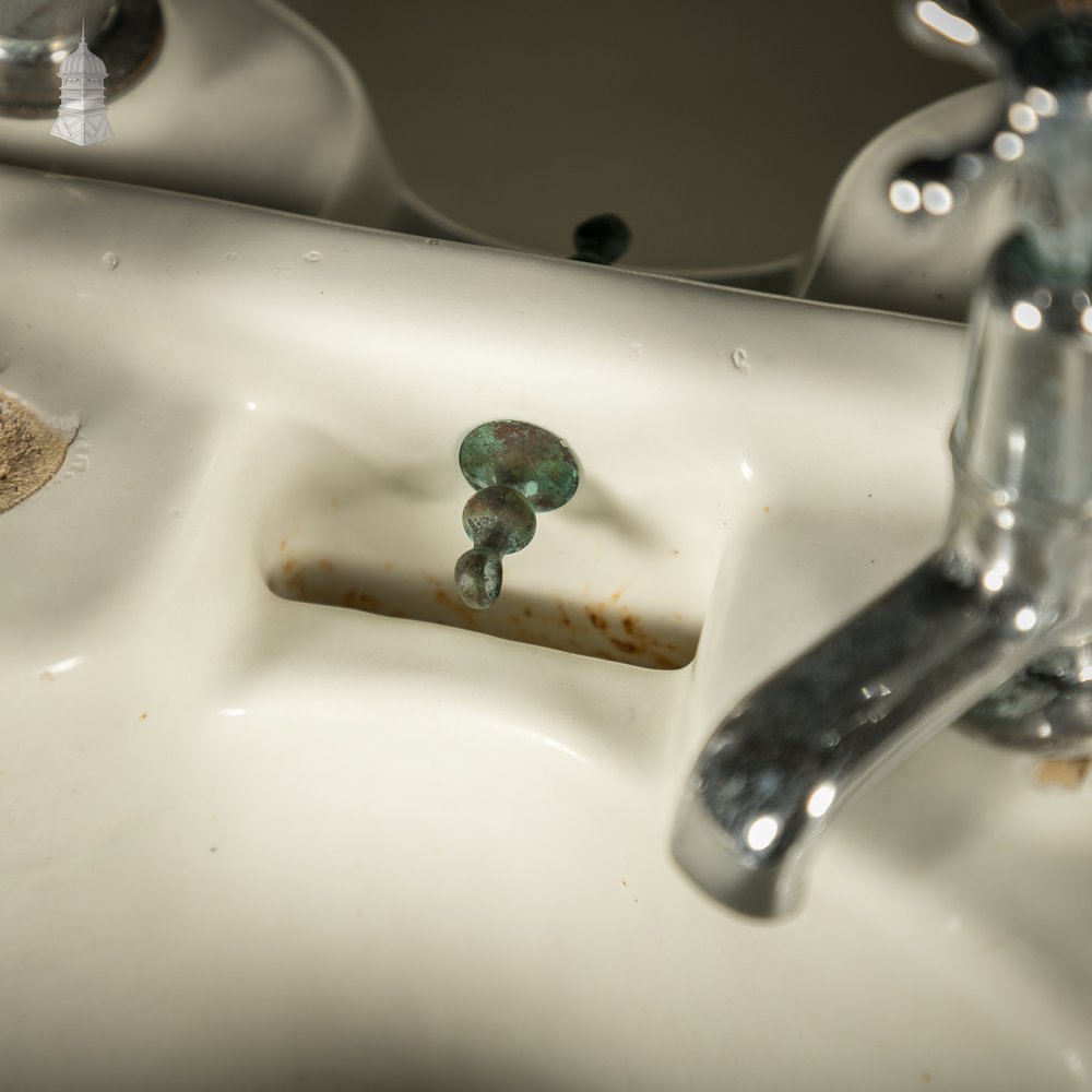 Communal Washroom Sinks, Original Edwardian Eight Basin Arrangement on Cast Iron Stand