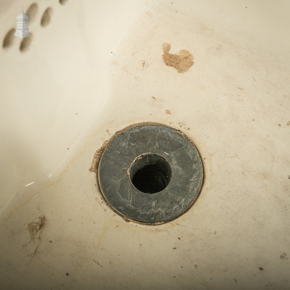 Belfast Butler Sink, Cane and White, 19th C