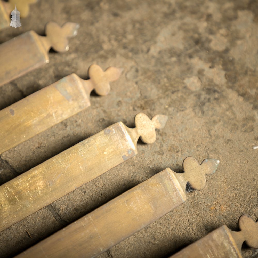 Triangular Brass Stairrods, Batch of 26 Brass Stair Rods with Finials