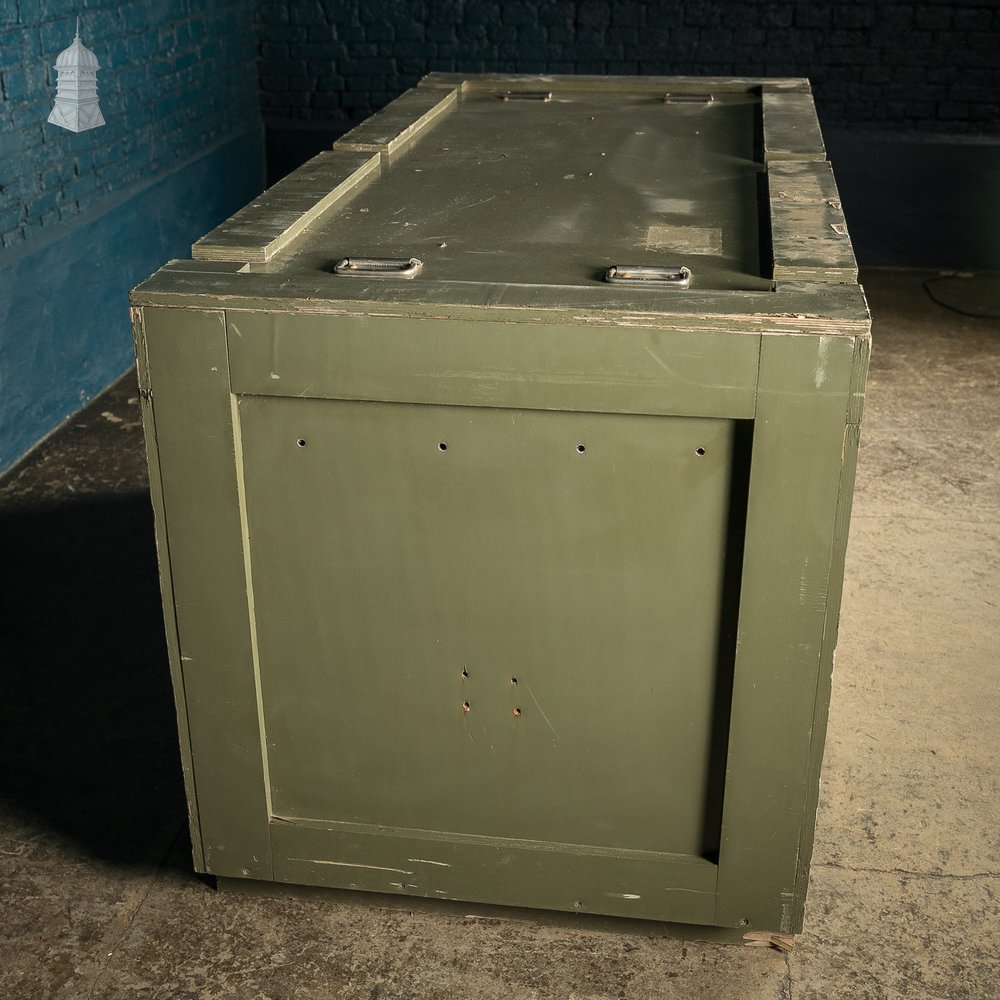 Large Military Green Painted Aircraft Parts Shipping Crate Reclaimed From a Norfolk RAF Base