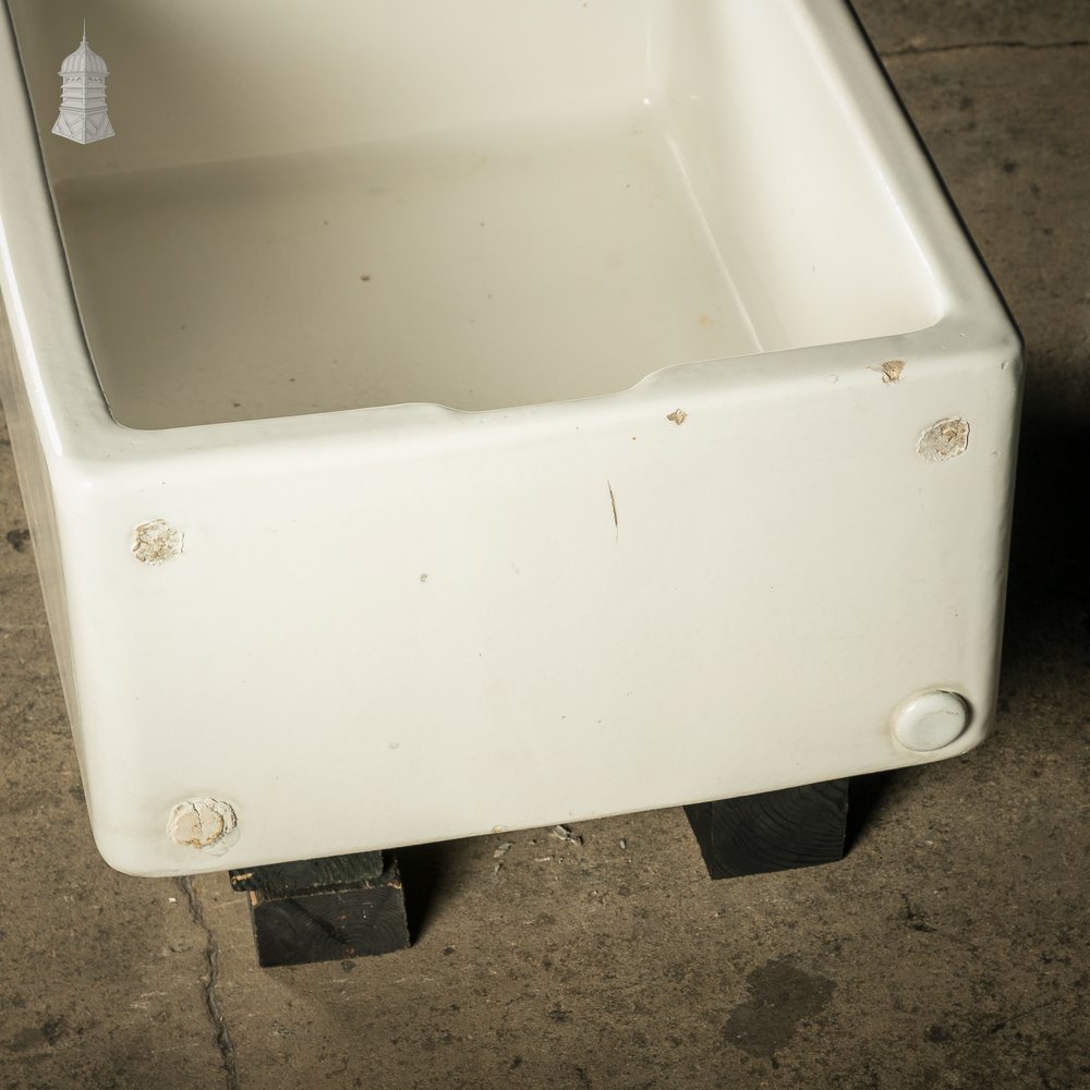 Reclaimed White Armitage Shanks Belfast Butler Sink