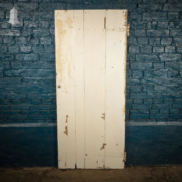 Plank & Ledge Door, White Painted Beadboard