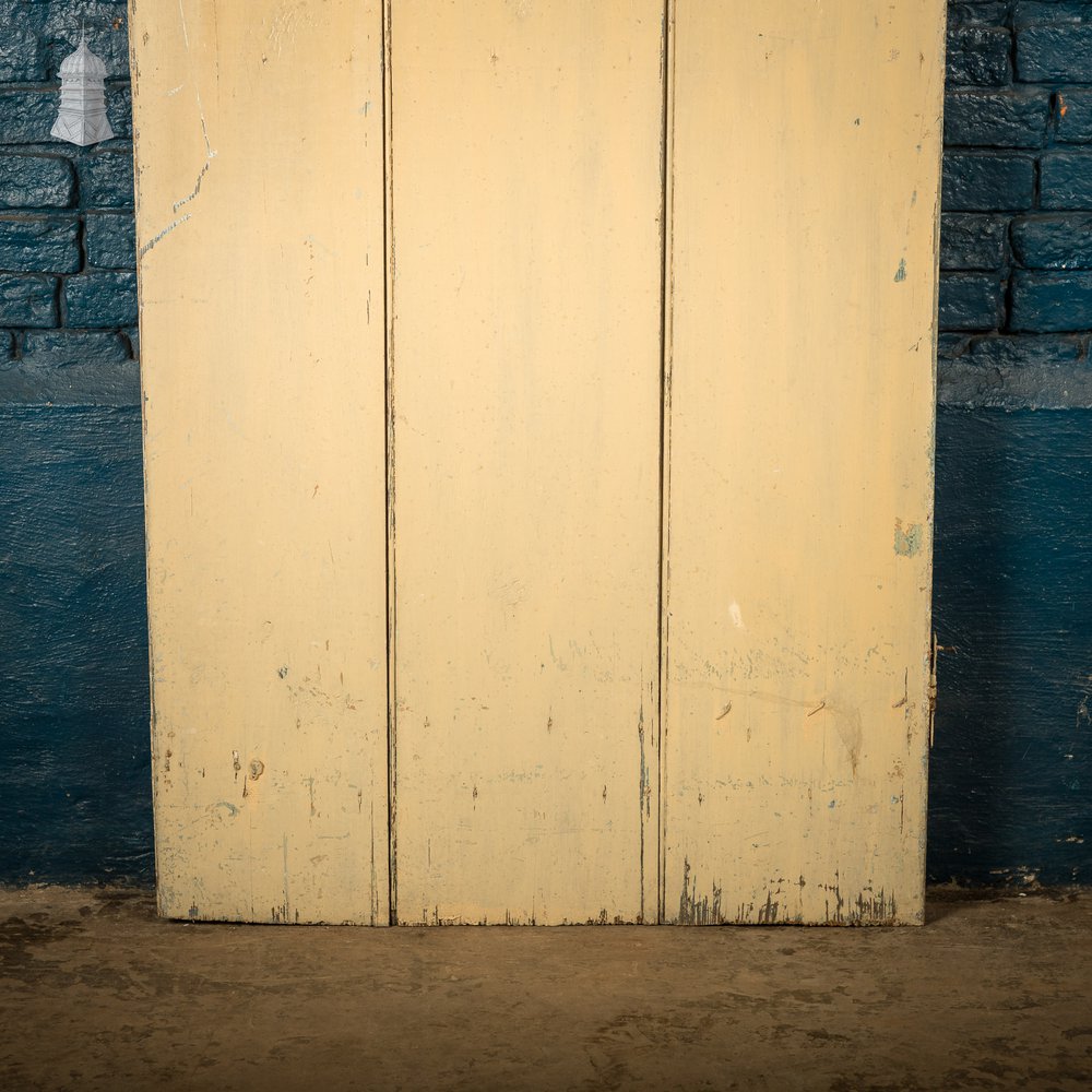 Reclaimed 3 Plank Door – Distressed Cream Paint