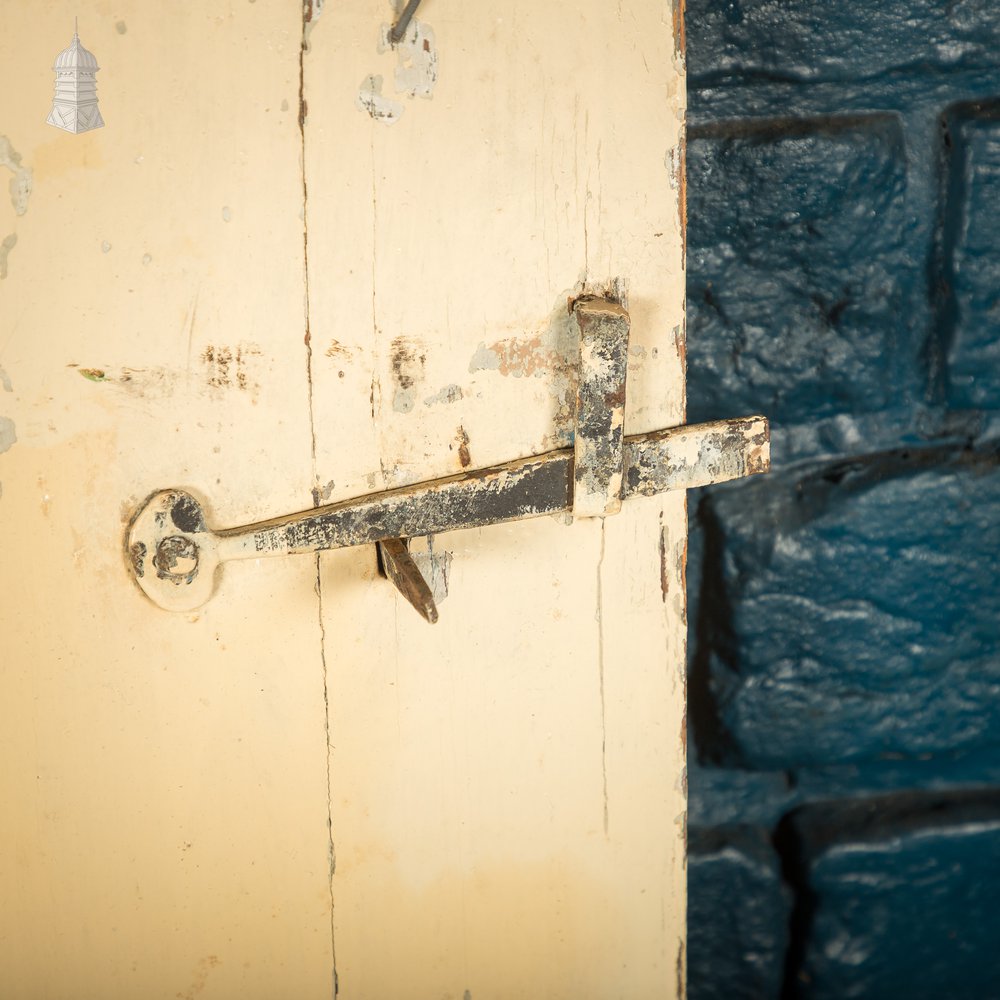 Reclaimed 3 Plank Door – Distressed Cream Paint