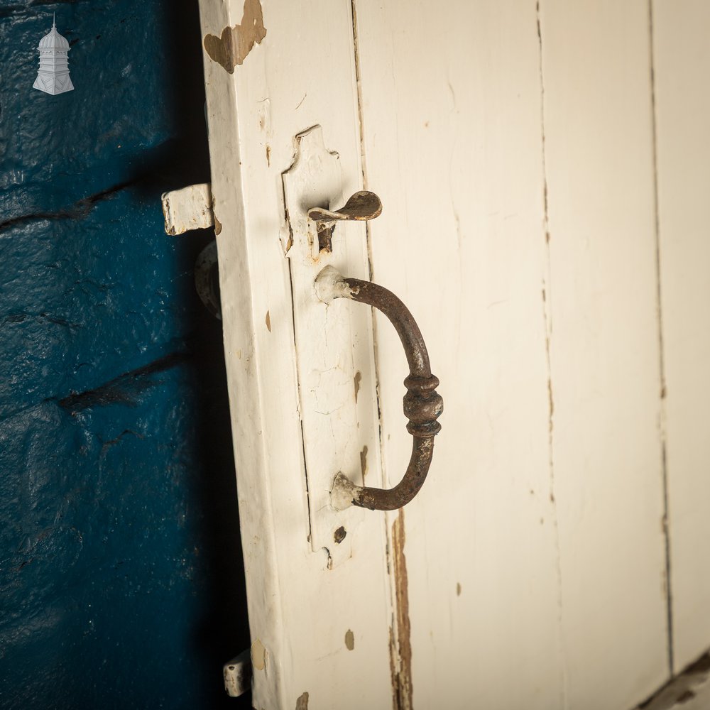 Ledged Plank Cottage Door, Reclaimed Distressed Paint