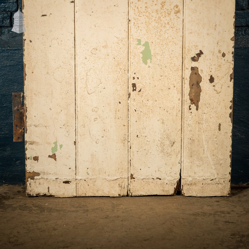 Reclaimed Cottage Door, Plank & Ledge