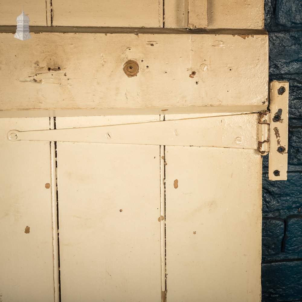 Reclaimed Cottage Door, Plank & Ledge
