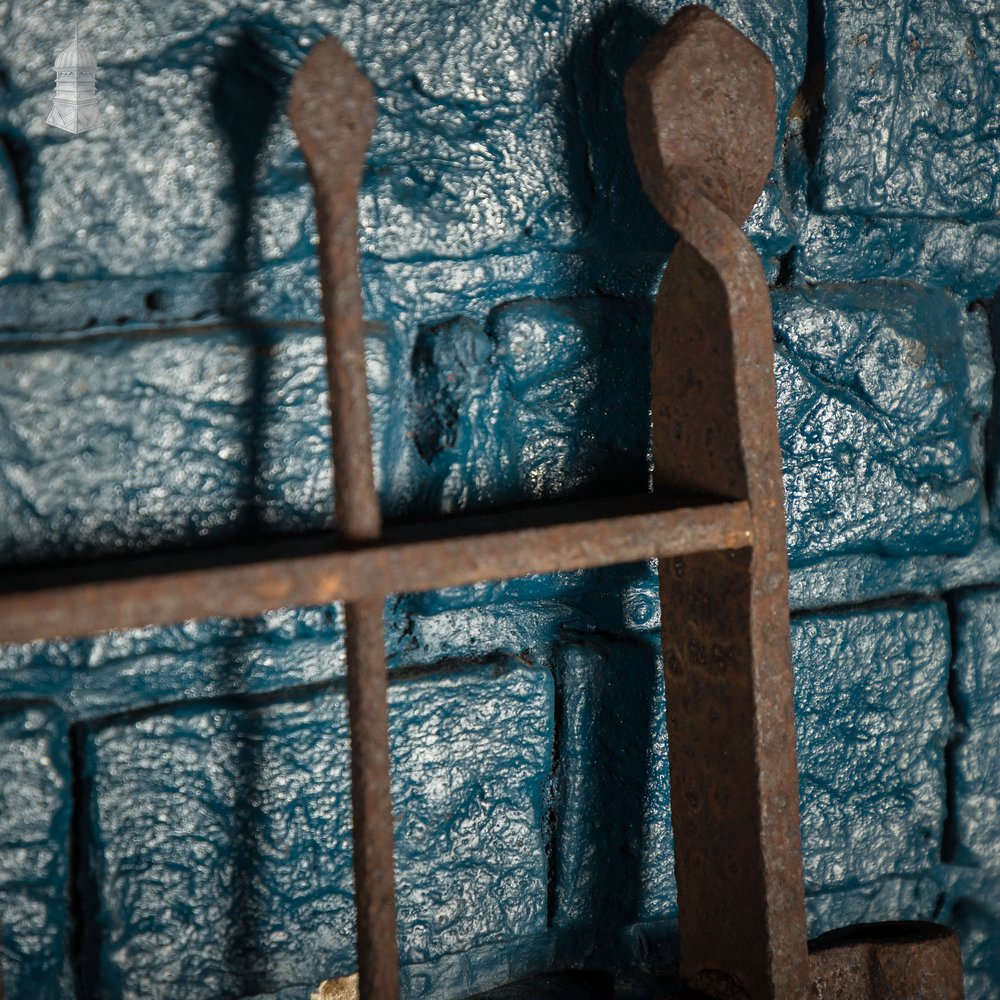 Traditional Driveway Gates, Wrought Iron, Spearhead Finials