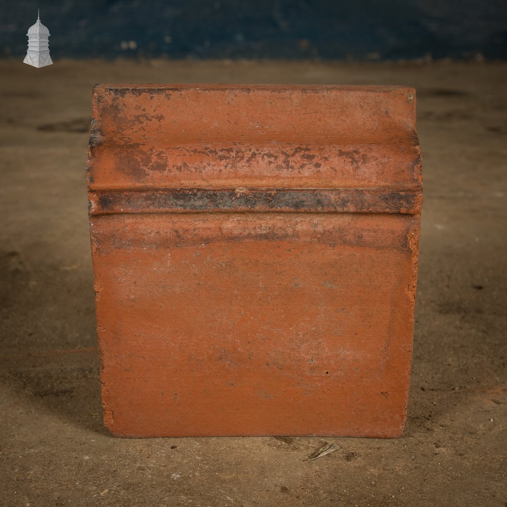 Arched Header Bricks, Batch of 35 Reclaimed Red Bricks