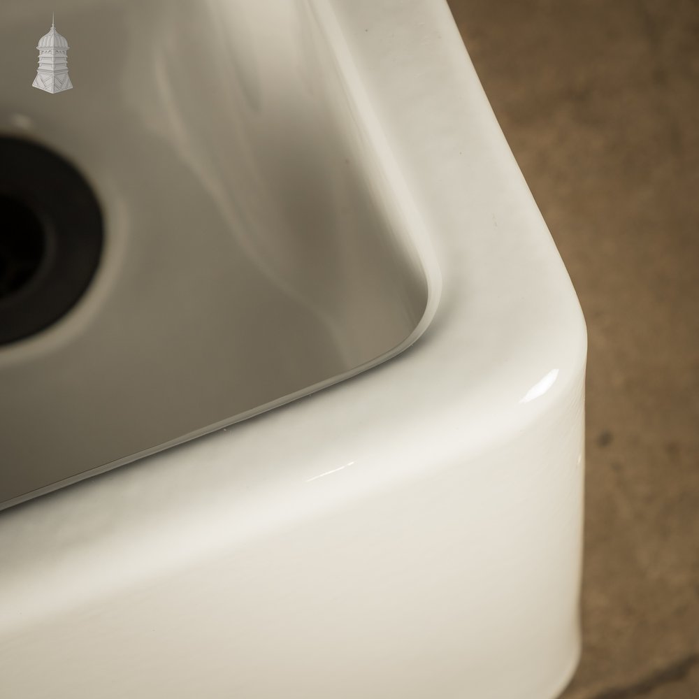 Armitage Shanks Butler Sink with Weir Overflow