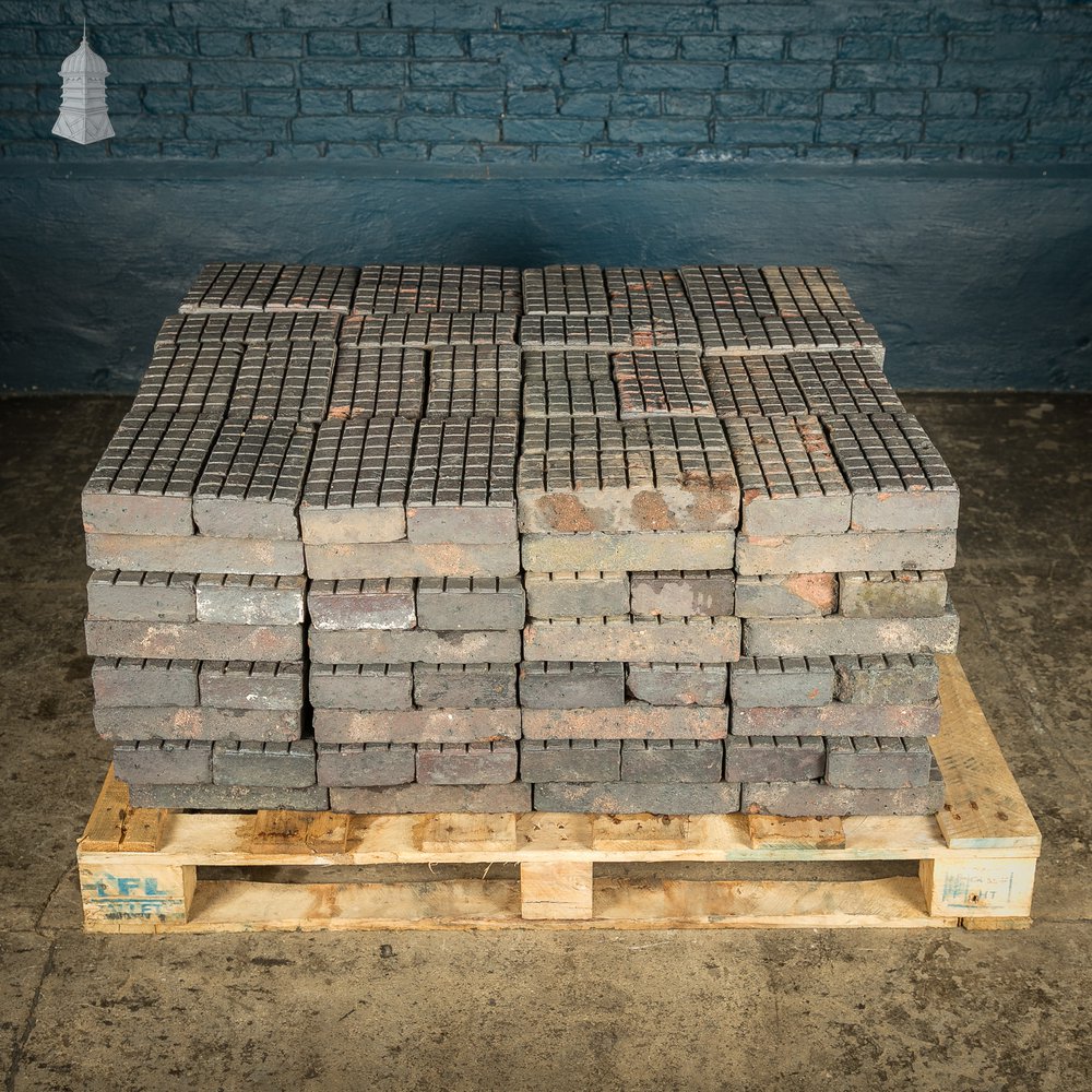 Batch of 225 ‘Chocolate Bar’ 32 Block Staffordshire Blue Stable Bricks - 7 Square Metres