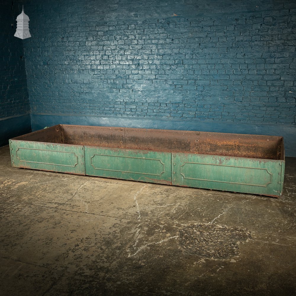 12 Foot Long 19th C Cast Iron Water Tank Trough Cistern - Syrett Bury