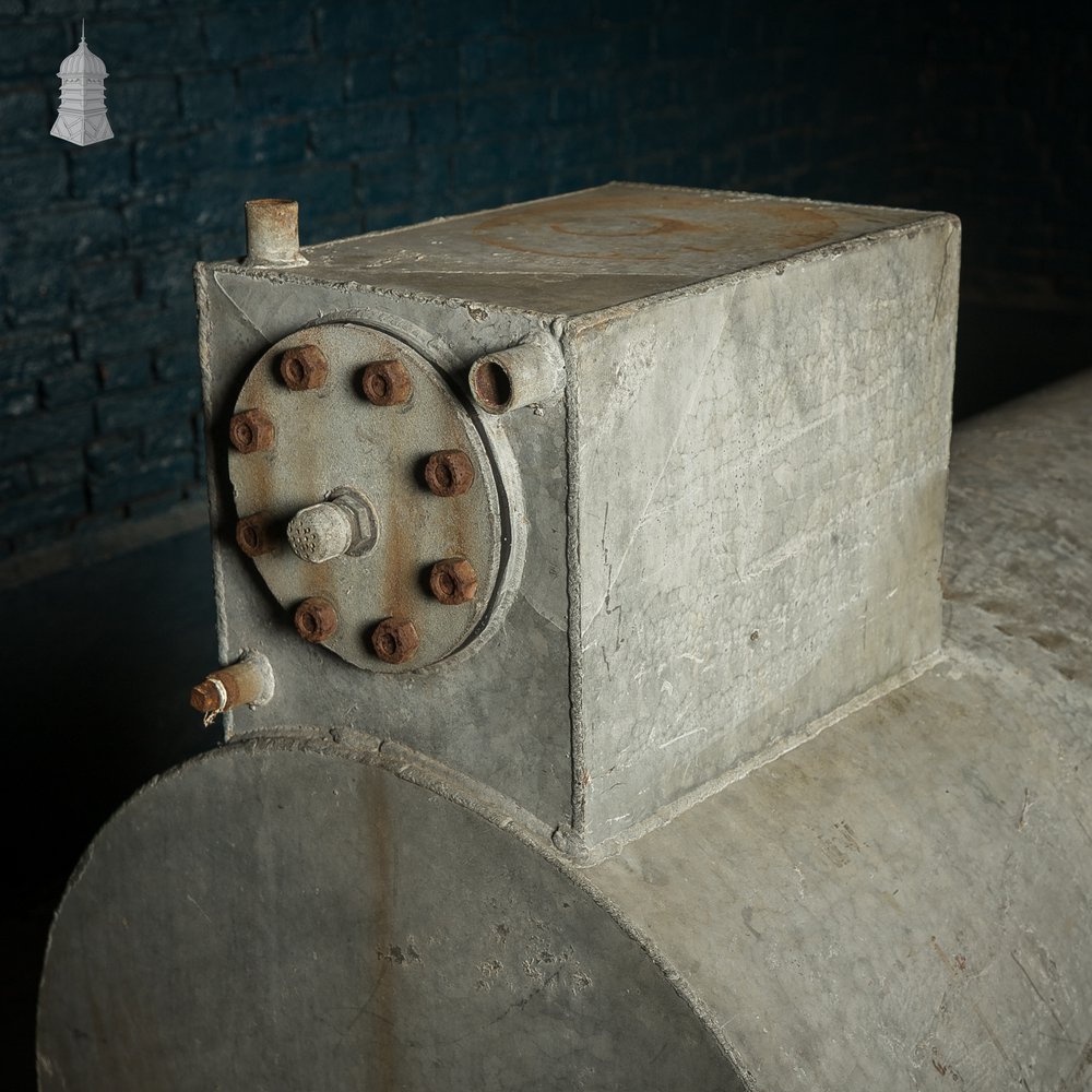 Pressure Tank with Horizontal Cylindrical Body.