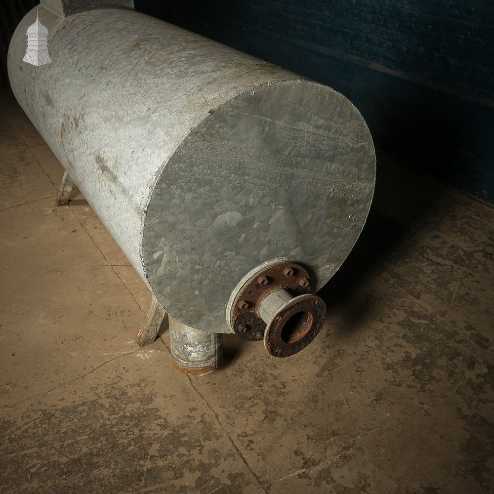 Pressure Tank with Horizontal Cylindrical Body.