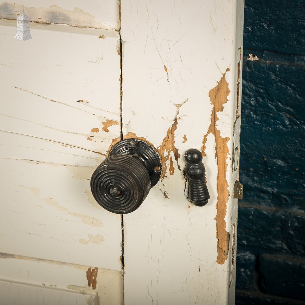 4 Panel Door, Beehive Handle, Distressed White Paint