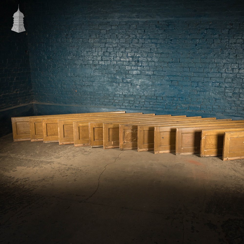 Moulded Chapel Panelling, 2 Panel, Faux Woodgrain - A Run of 33M