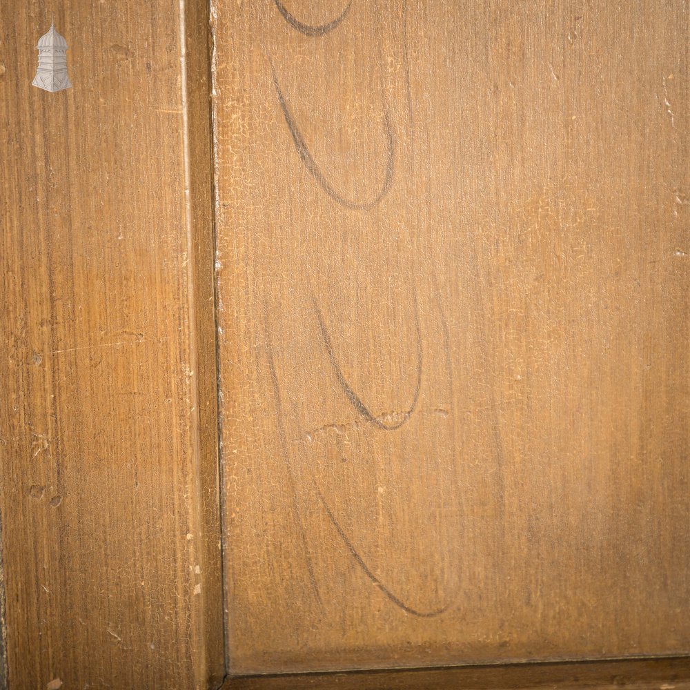 Moulded Chapel Panelling, 2 Panel, Faux Woodgrain - A Run of 33M