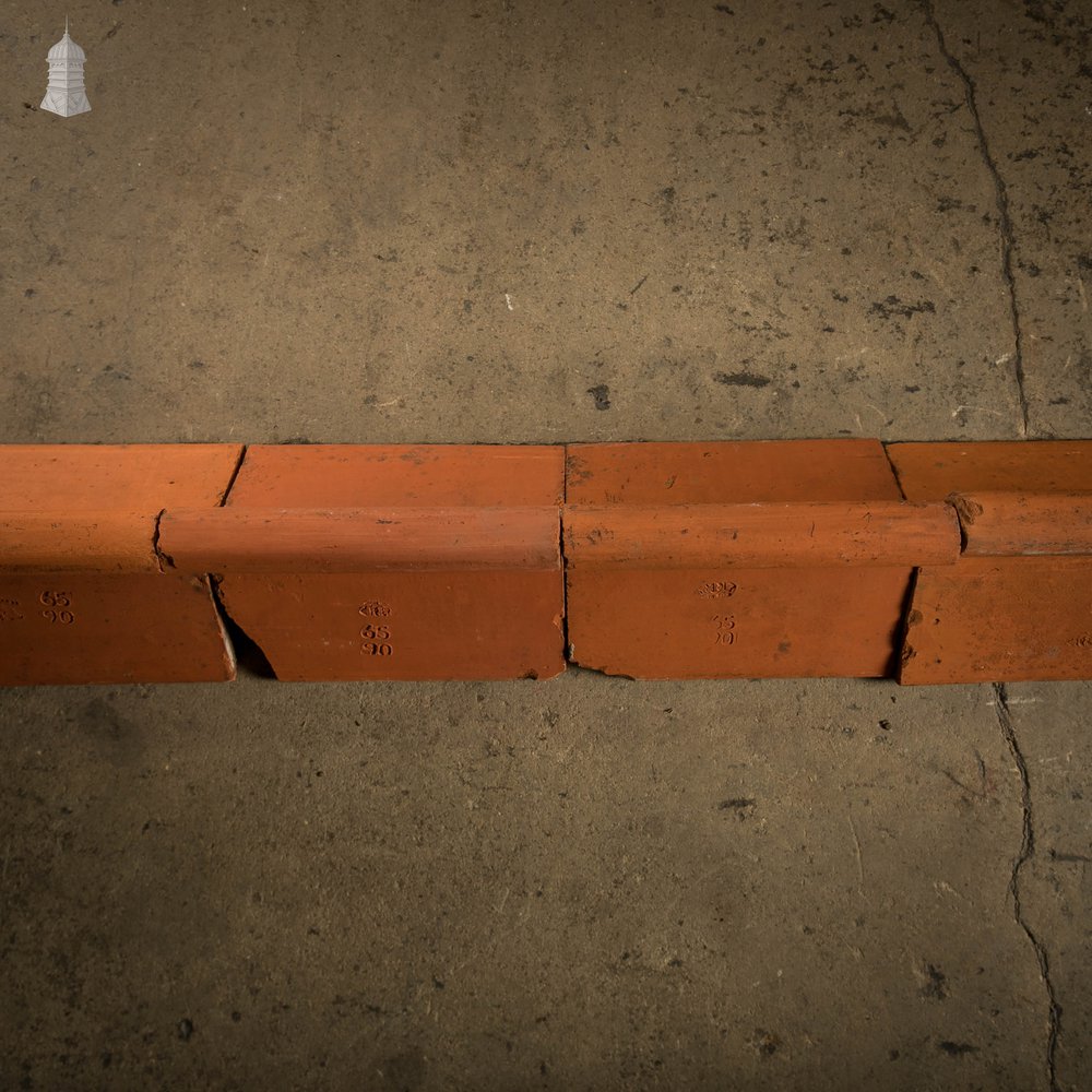 Crested Roll Top Ridge Tiles 95° - Pitch Angle 42.5° Red Clay – A run of 3 Metres