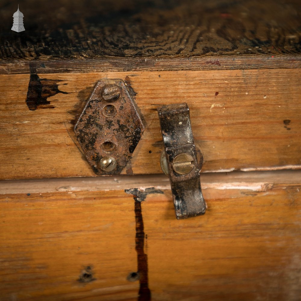 Carpenters Toolbox, Pine with Distressed Paint Finish