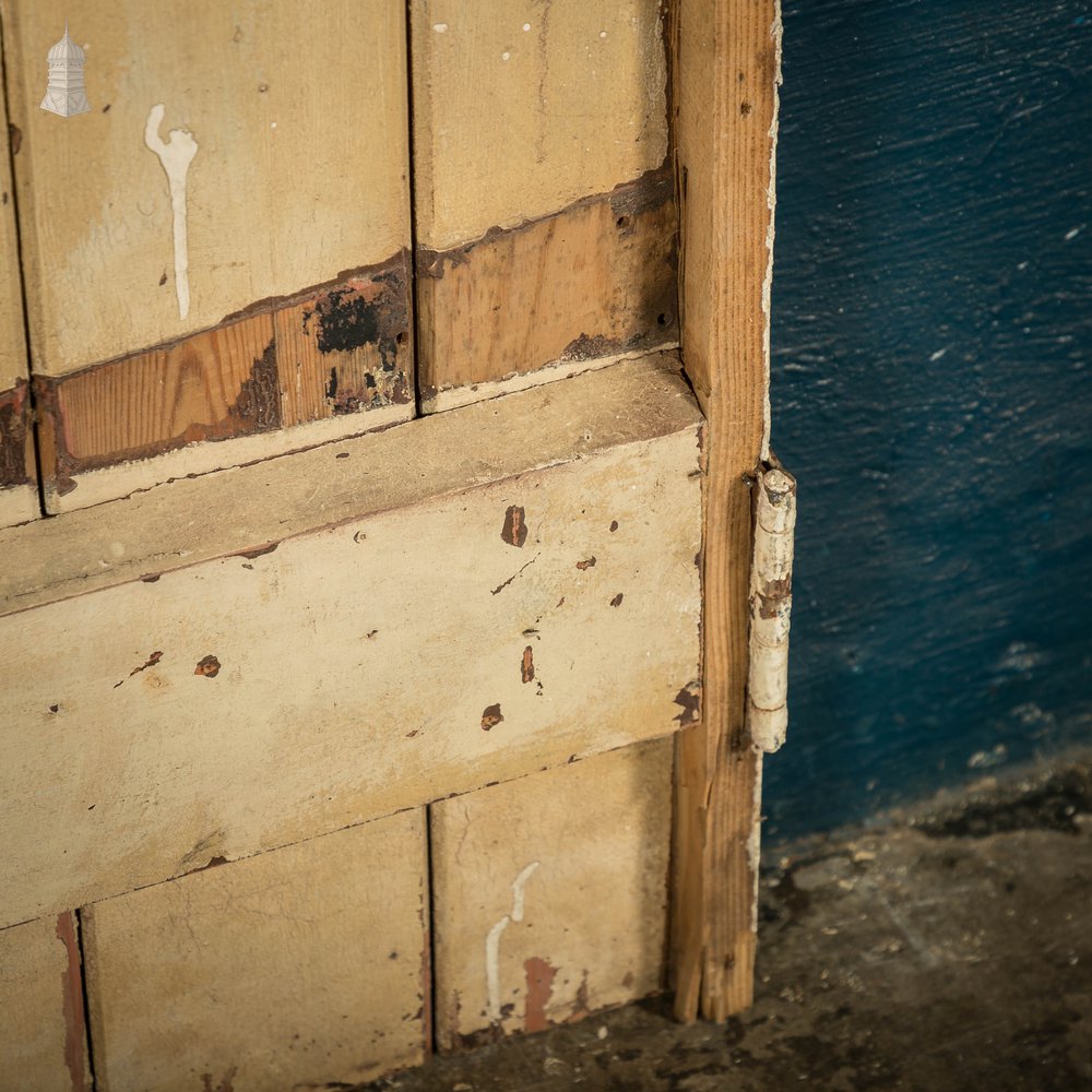 Plank & Ledge Door, Red Painted Pine