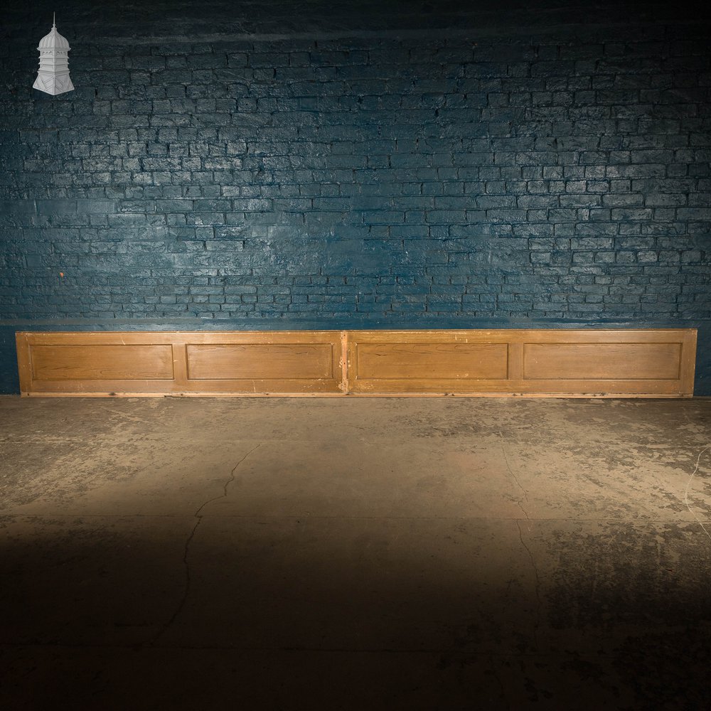 Pine Panelling,  Faux Woodgrain, 4 Panel - A Run of 39M