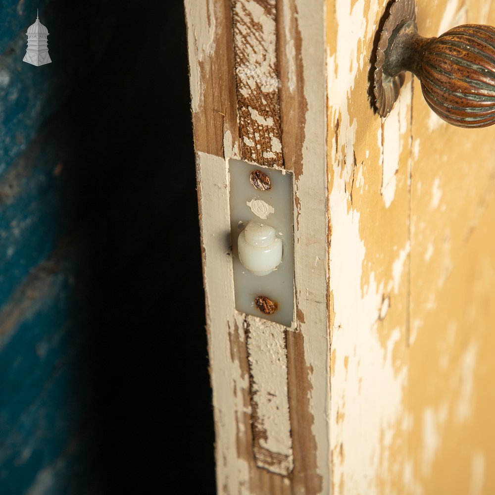 Reclaimed Moulded 6 Panel Door – Distressed White & Cream